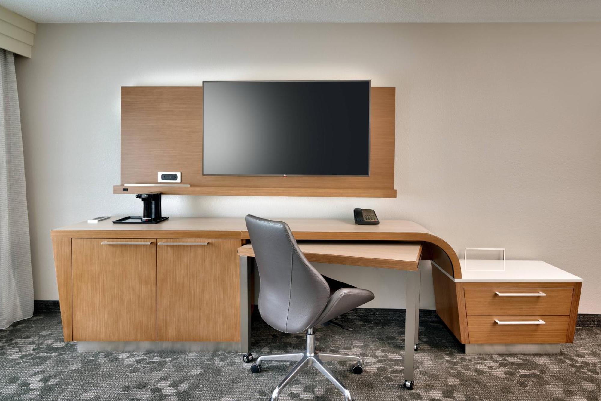 Courtyard By Marriott Charlotte Airport Loso Esterno foto