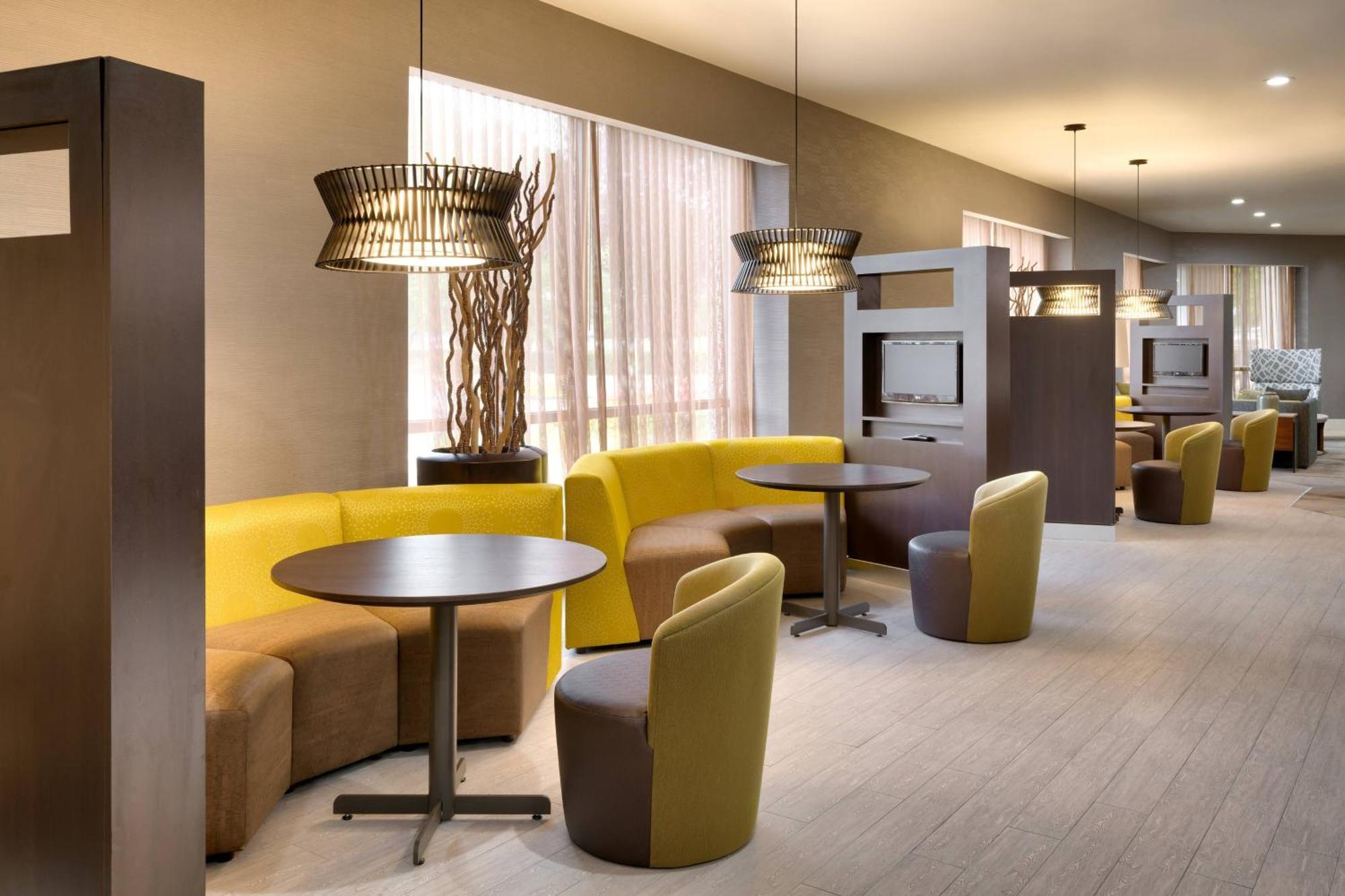 Courtyard By Marriott Charlotte Airport Loso Esterno foto