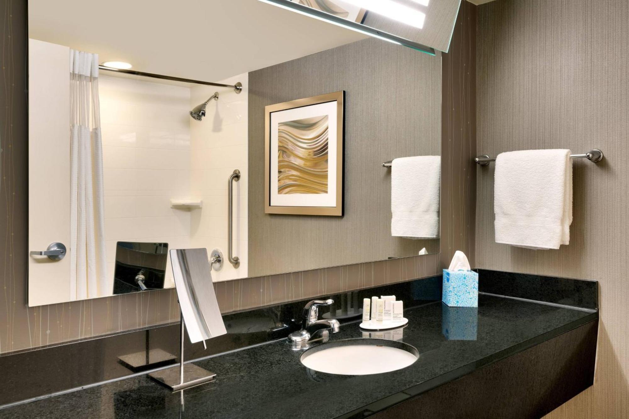 Courtyard By Marriott Charlotte Airport Loso Esterno foto
